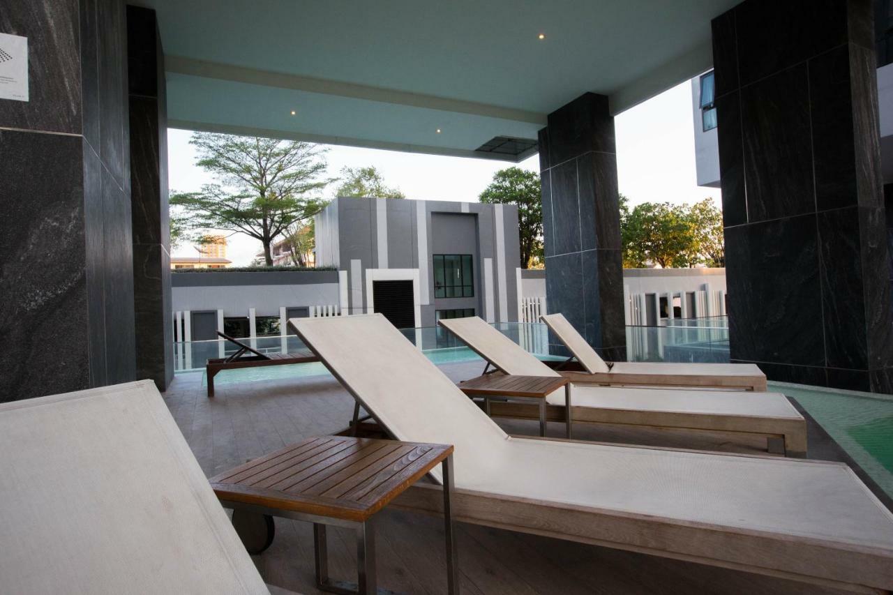The Base Central Pattaya By Pattaya Holiday Exterior foto